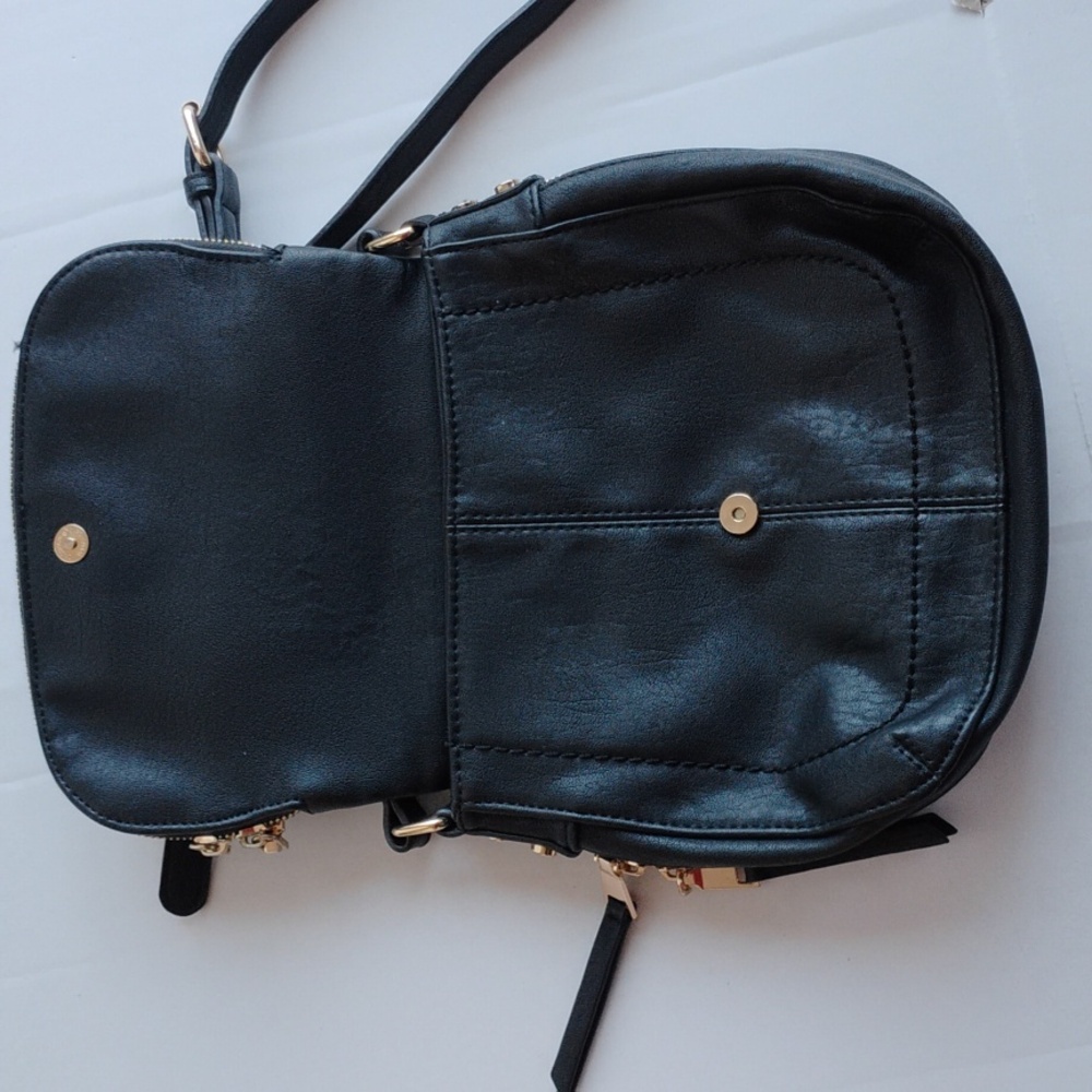 Crossbody Bag - Picture 3 of 12